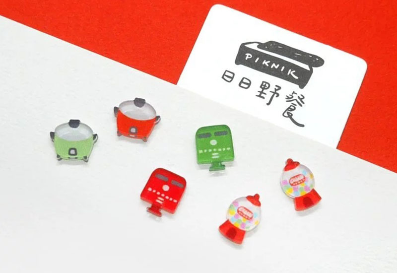 日日野餐 台灣懷舊小物 紅綠電鍋(別針)